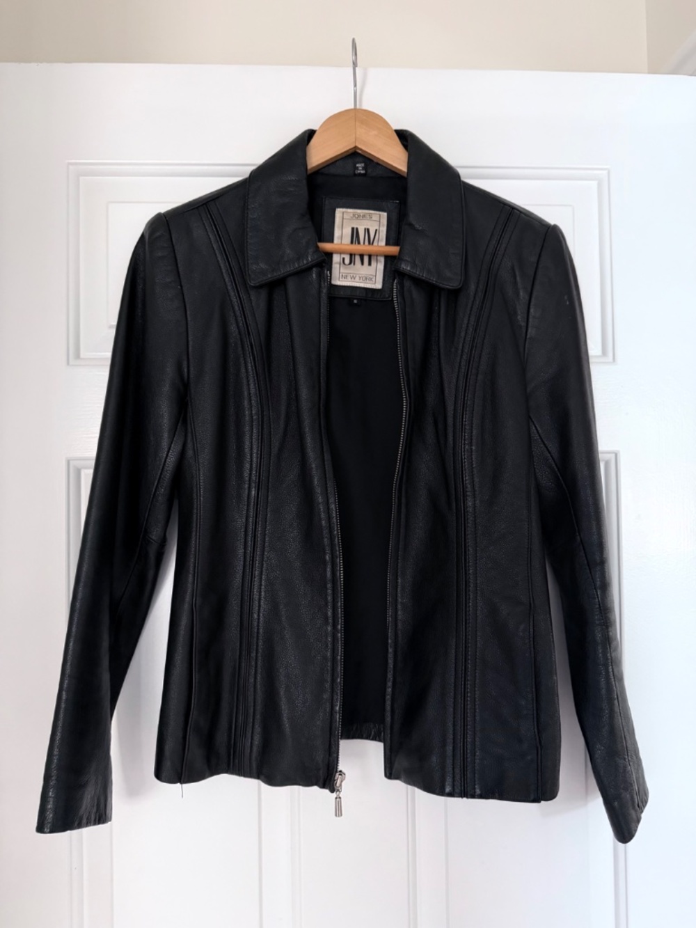 Jones New York 100% Leather Jacket Small Black Soft Zip Front Tailored
